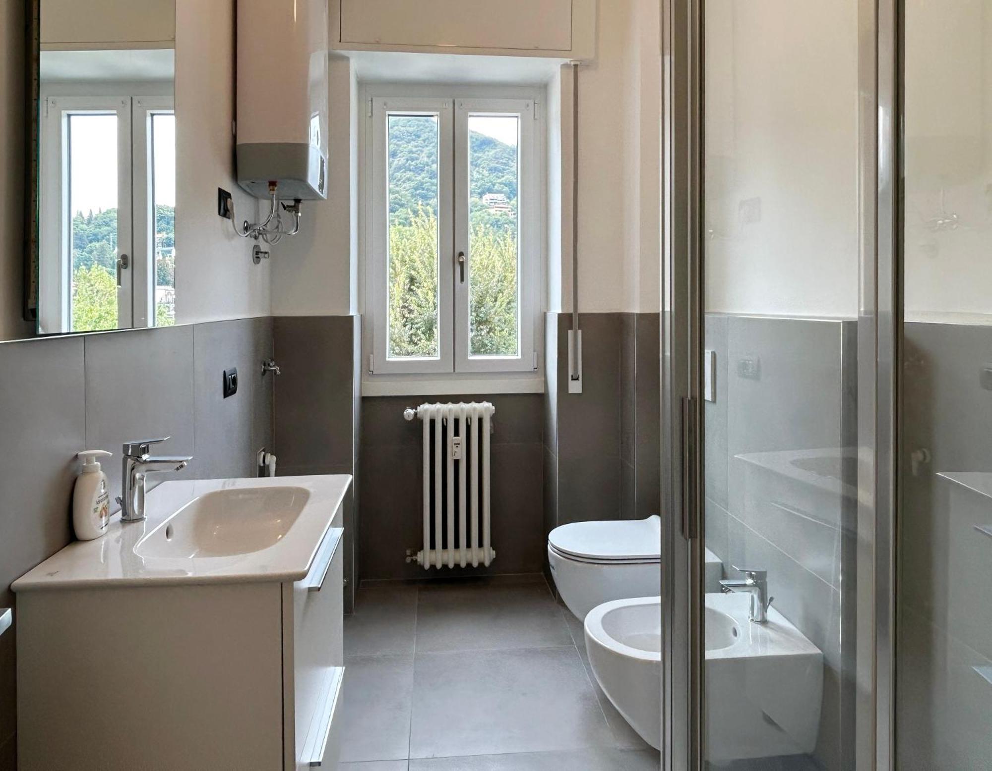 Lecco Lakefront Retreat エクステリア 写真