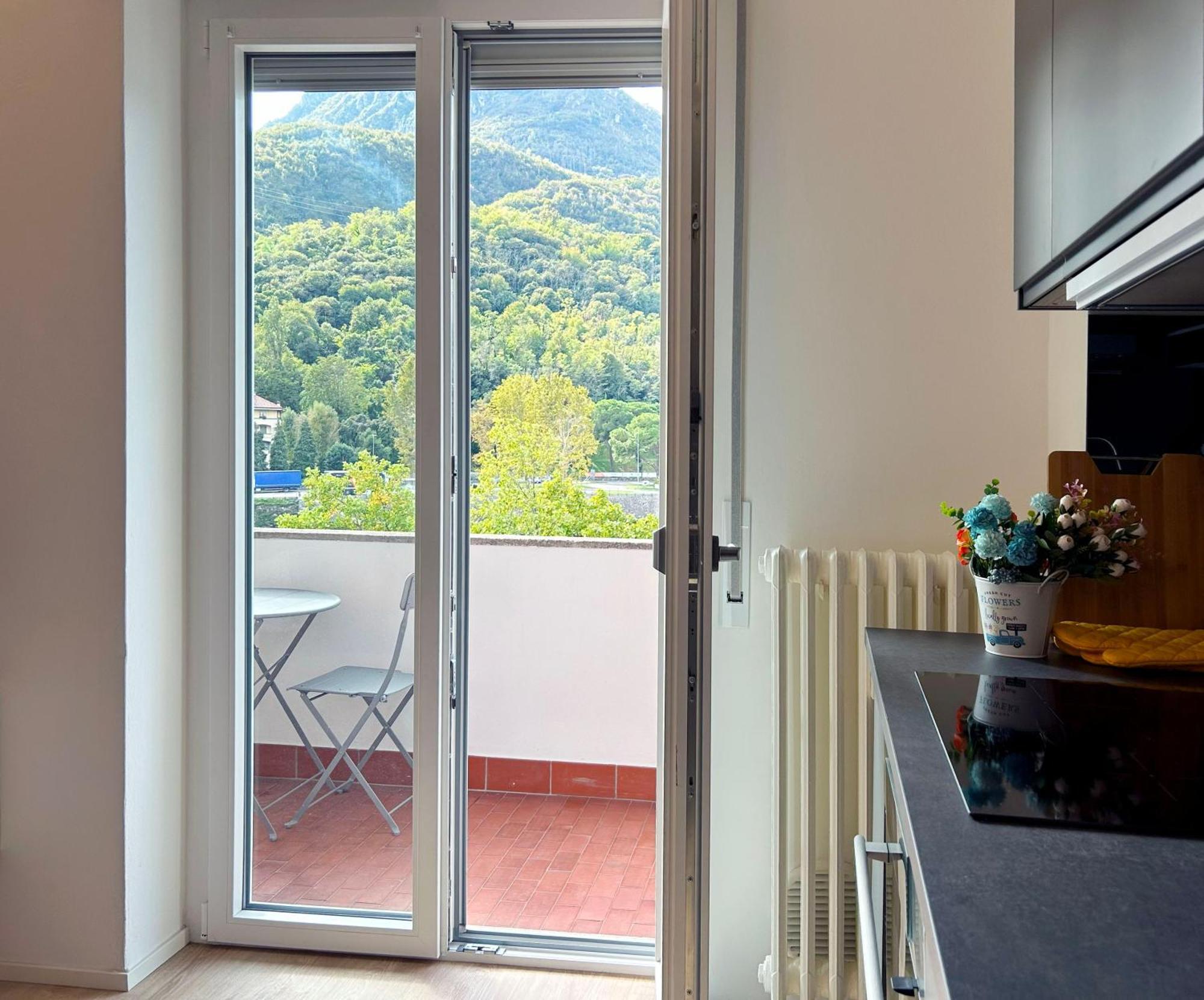 Lecco Lakefront Retreat エクステリア 写真