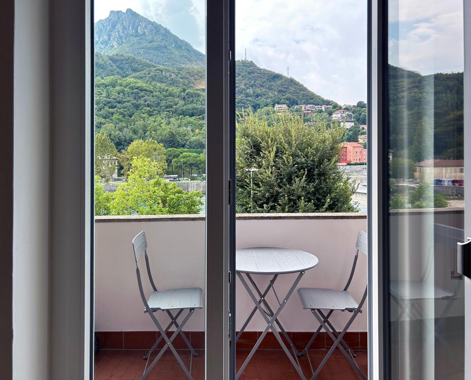 Lecco Lakefront Retreat エクステリア 写真